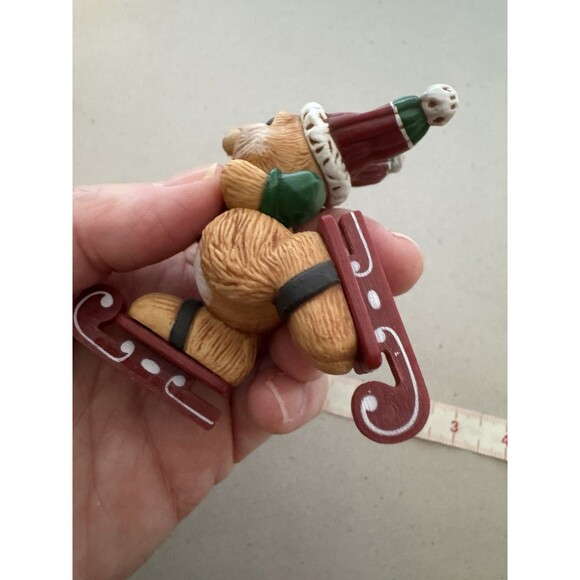 Vintage 1983 Hallmark Keepsake Christmas Ornament Ice Skating Rabbit Bunny - Picture 7 of 8